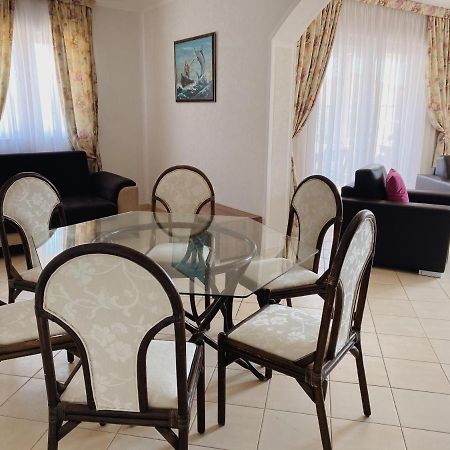 Apartments Sneki Baosic Luaran gambar