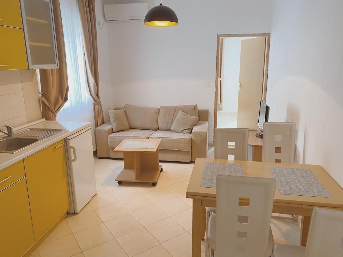 Apartments Sneki Baosic Luaran gambar