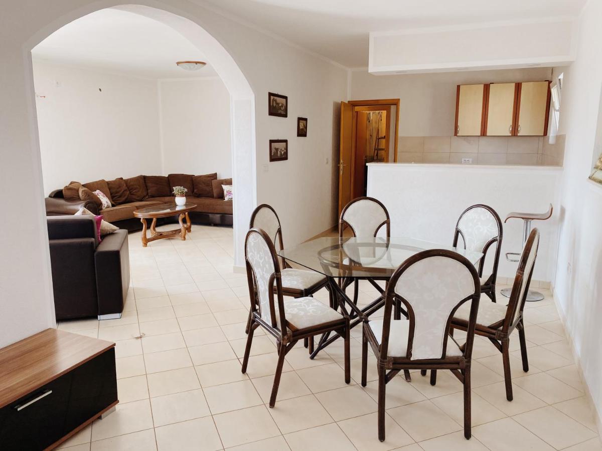 Apartments Sneki Baosic Luaran gambar