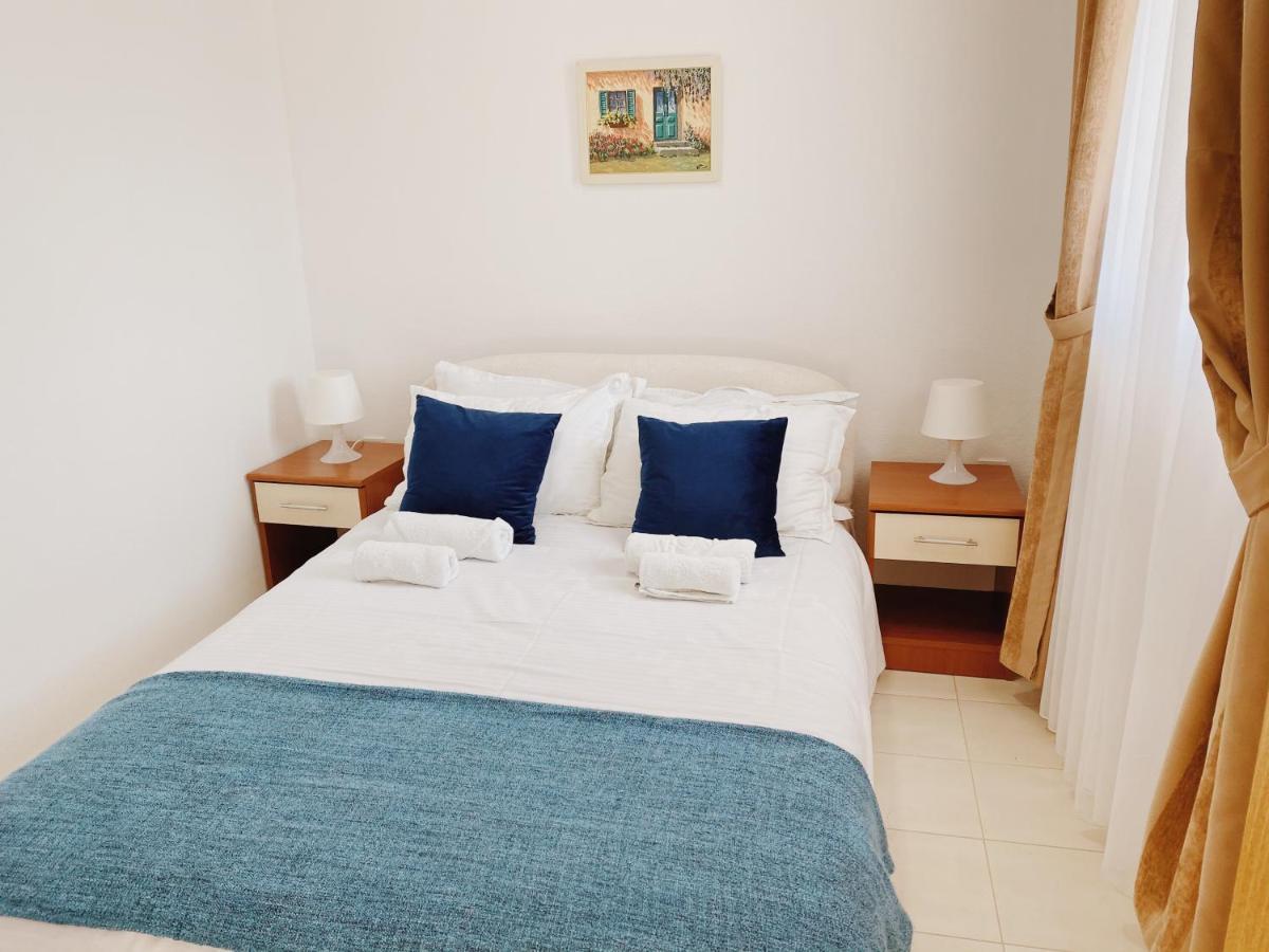 Apartments Sneki Baosic Luaran gambar
