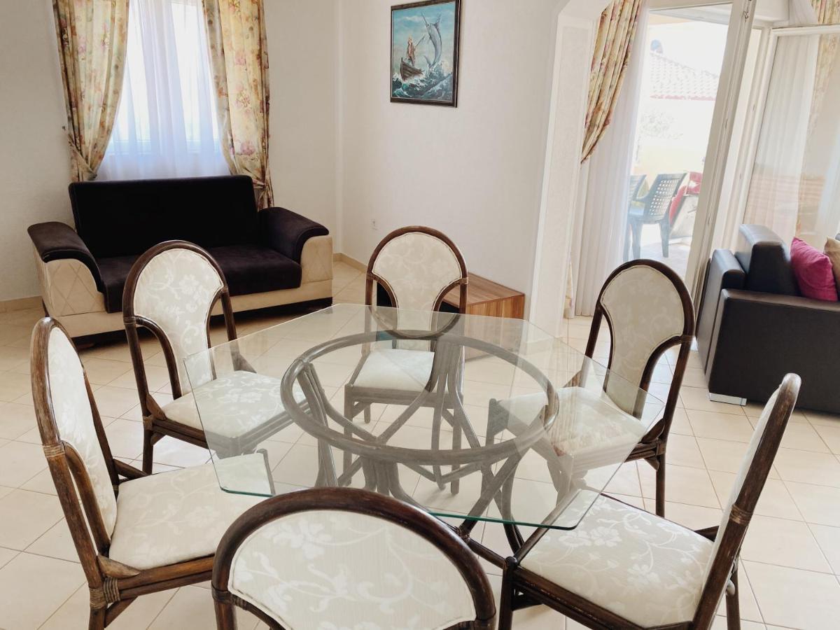 Apartments Sneki Baosic Luaran gambar