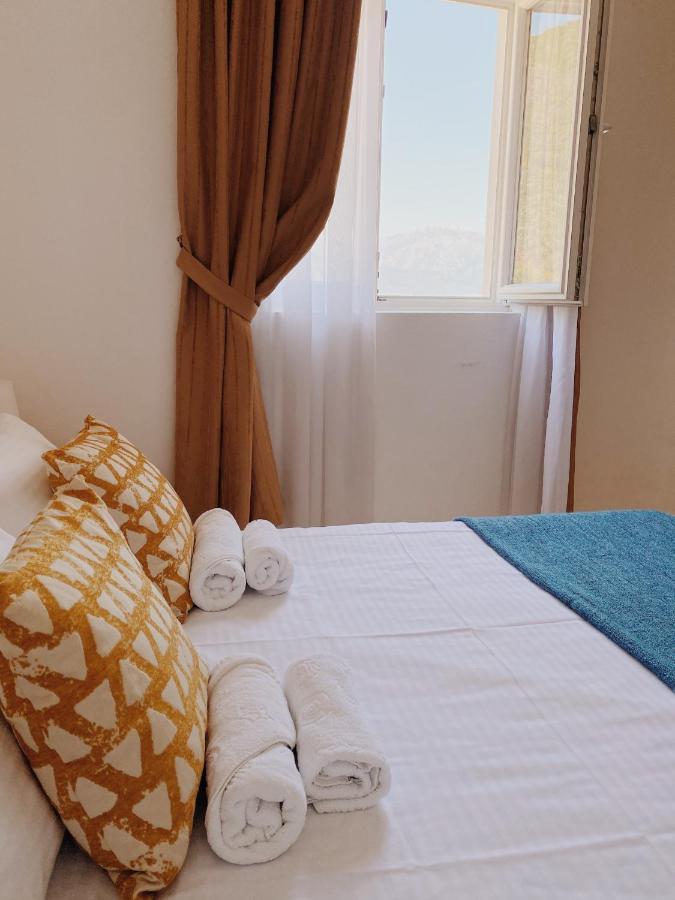 Apartments Sneki Baosic Luaran gambar