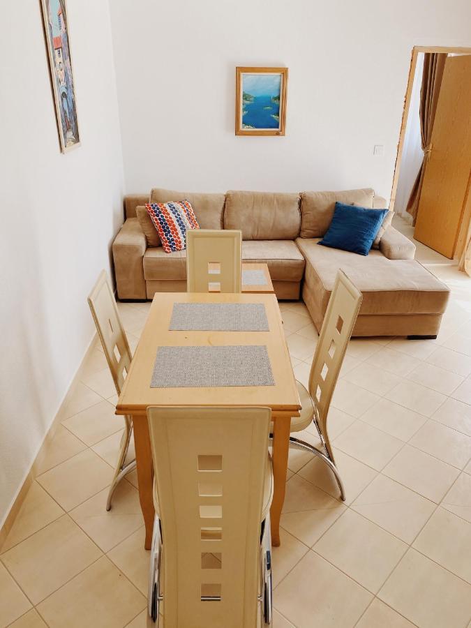 Apartments Sneki Baosic Luaran gambar